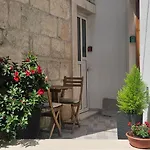Heritage Stone 아파트 스플리트