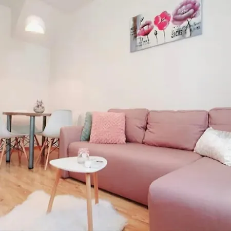 아파트 Heritage Stone 스플리트