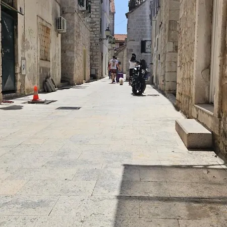 Heritage Stone דירה *