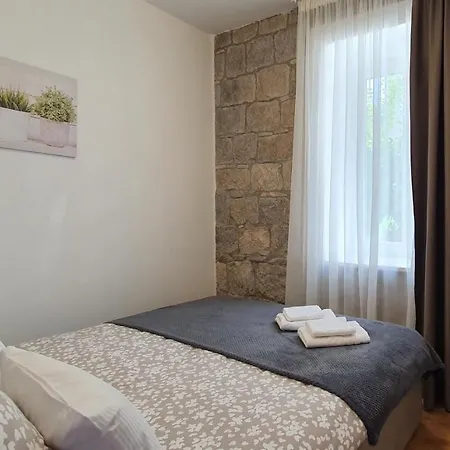 Lägenhet Heritage Stone