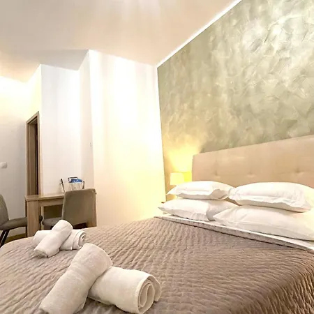 Heritage Stone Apartman *